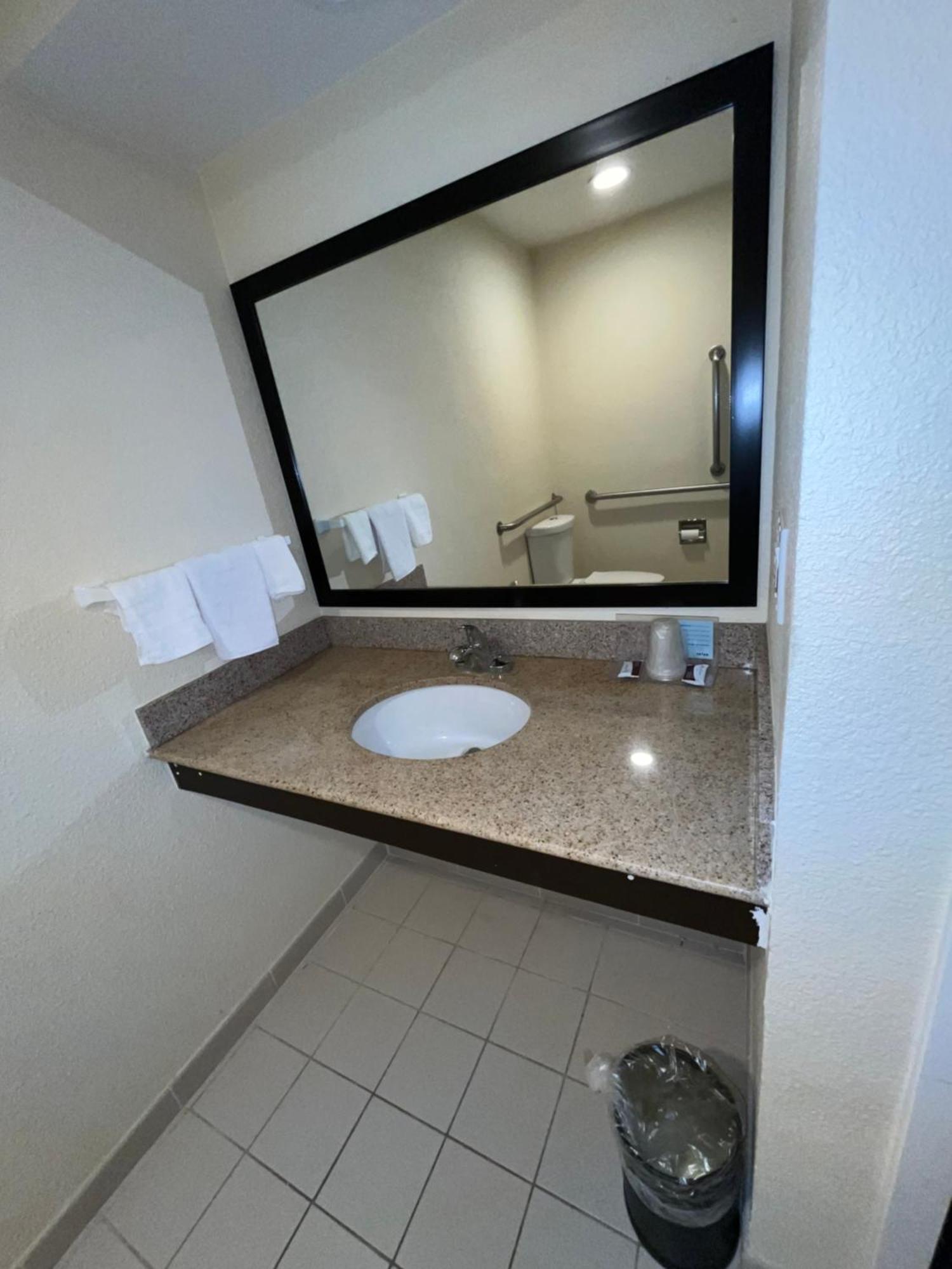 Oregon Trail Inn And Suites 莱克维尤 外观 照片